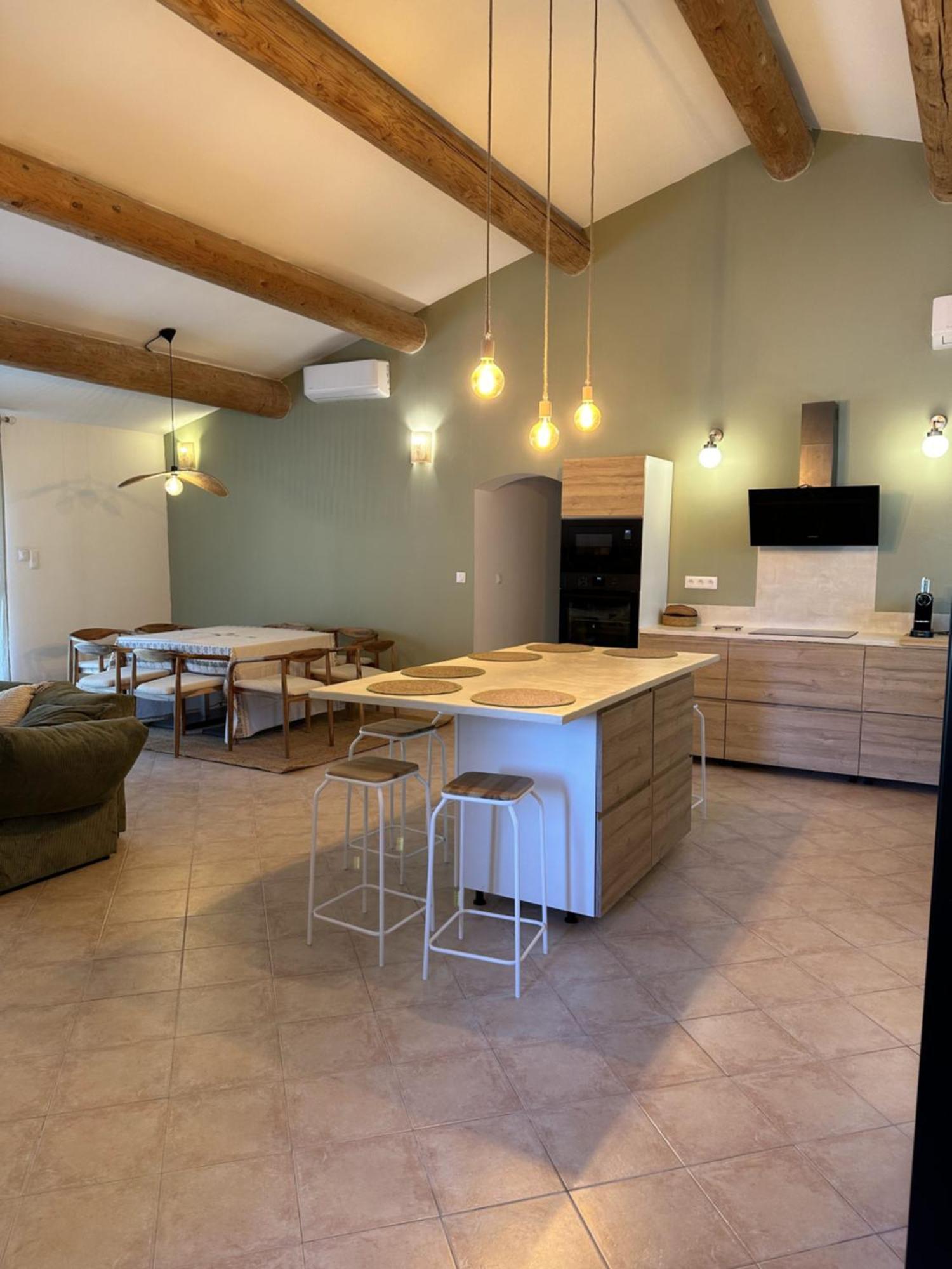 Villa Sous Les Oliviers, Entiere 6 Personnes, Climatisee, Piscine Chauffee